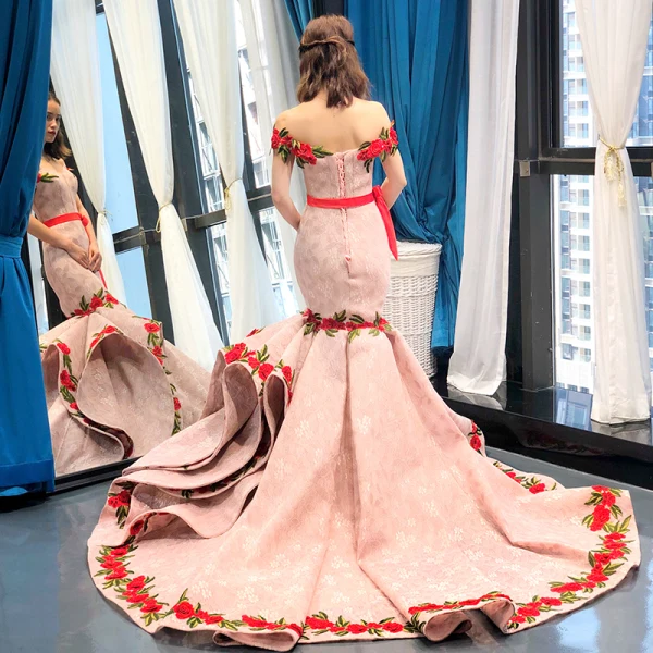 Luxury / Gorgeous Pearl Pink Lace Evening Dresses  2023 Trumpet / Mermaid Off-The-Shoulder Short Sleeve Appliques Embroidered Flower Sash Court Train Ruffle Backless Formal Dresses
