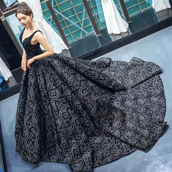 Luxury / Gorgeous Handmade  Beading Black Prom Dresses 2023 Ball Gown Deep V-Neck Sleeveless Appliques Lace Chapel Train Backless Ruffle Formal Dresses