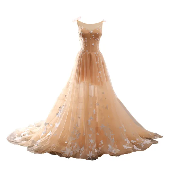 Luxe Champagne Été La Mariée Robe De Mariée 2020 Princesse Transparentes Encolure Carrée Sans Manches Dos Nu Papillon Appliques En Dentelle Tribunal Train Volants