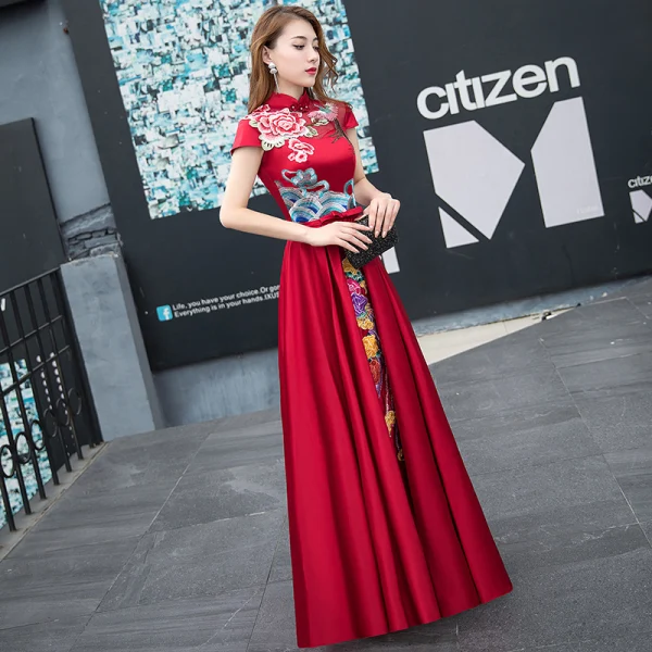 Chinese style Burgundy See-through Evening Dresses 2018 A-Line / Princess High Neck Short Sleeve Embroidered Bow Sash Floor-Length / Long Ruffle Backless Formal Dresses