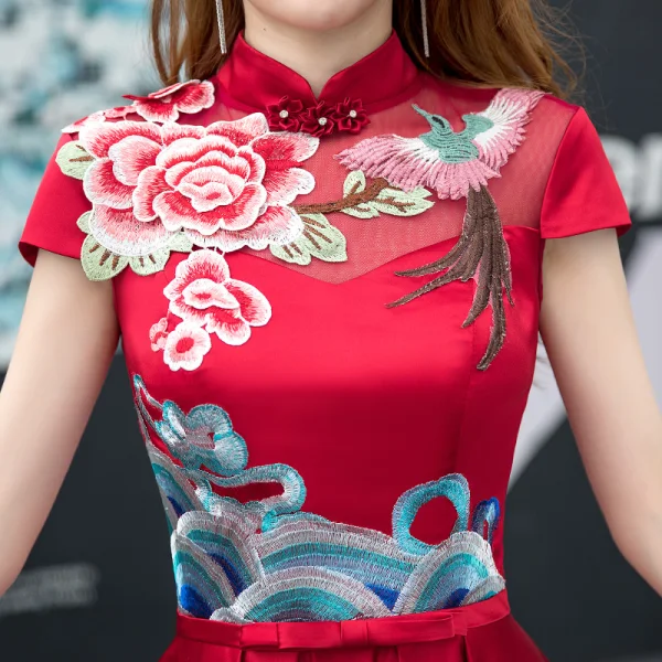 Chinese style Burgundy See-through Evening Dresses 2018 A-Line / Princess High Neck Short Sleeve Embroidered Bow Sash Floor-Length / Long Ruffle Backless Formal Dresses