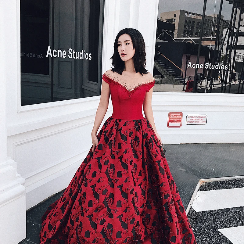 burgundy homecoming dresses 2018 Halter Burgundy Lace Appliques A-Line Cute Homecoming Dress US6 / As Picture main image 1
