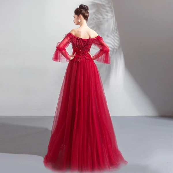 Glamour Bordeaux Robe De Soirée 2019 Princesse De l'épaule Gonflée Manches Longues Plumes Appliques En Dentelle Perlage Faux Diamant Longue Volants Dos Nu Robe De Ceremonie