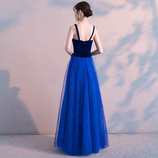 Abordable Bleu Roi Daim Robe De Soirée 2019 Princesse épaules Sans Manches Faux Diamant Longue Volants Dos Nu Robe De Ceremonie