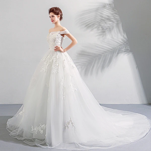 Erschwinglich Weiß Brautkleider / Hochzeitskleider 2019 A Linie Off Shoulder Kurze Ärmel Rückenfreies Applikationen Spitze Gekreuzte Träger Kapelle-Schleppe Rüschen