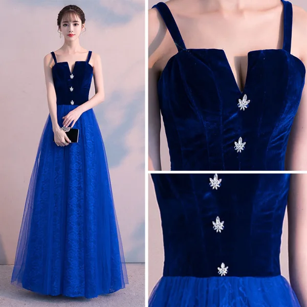 Abordable Bleu Roi Daim Robe De Soirée 2019 Princesse épaules Sans Manches Faux Diamant Longue Volants Dos Nu Robe De Ceremonie