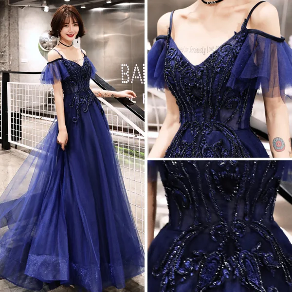 Elegante Marineblau Abendkleider 2019 A Linie Spaghettiträger Ärmellos Perlenstickerei Lange Rüschen Rückenfreies Festliche Kleider
