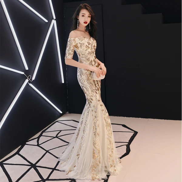 Abordable Champagne Paillettes Robe De Soirée 2018 Trompette / Sirène De l'épaule 1/2 Manches Longue Volants Dos Nu Robe De Ceremonie