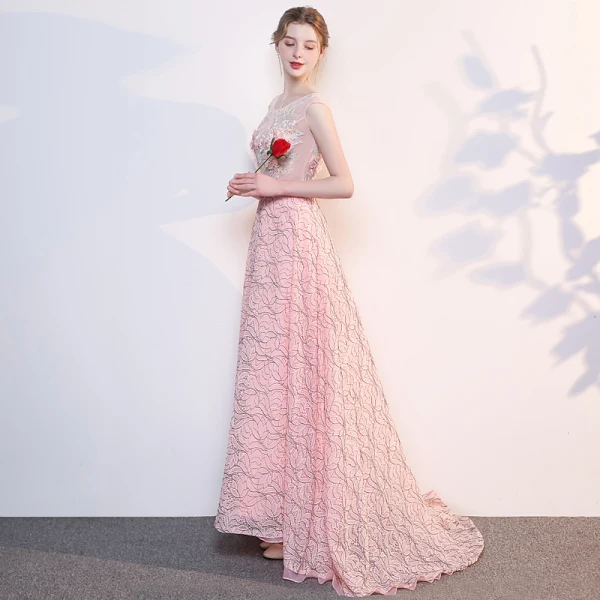 Affordable Pearl Pink Evening Dresses 2019 A-Line / Princess Scoop Neck Sleeveless Appliques Lace Pearl Rhinestone Sweep Train Ruffle Backless Formal Dresses