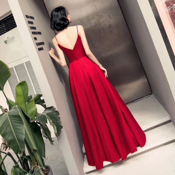 Sexy Burgundy Evening Dresses  2018 A-Line / Princess Spaghetti Straps Sleeveless Floor-Length / Long Ruffle Backless Formal Dresses