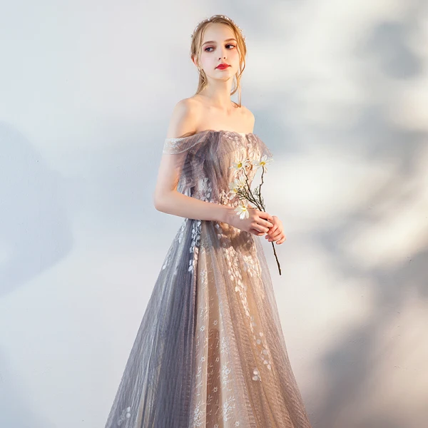 Fabulous Grey Evening Dresses  2019 A-Line / Princess Off-The-Shoulder Short Sleeve Appliques Flower Court Train Ruffle Backless Formal Dresses
