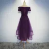 Modern / Fashion Grape Homecoming Graduation Dresses 2017 A-Line / Princess Off-The-Shoulder Short Sleeve Lace Appliques Flower Sash Asymmetrical Backless Formal Dresses