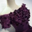 Moderne / Mode Grape de retour Robe De Graduation 2017 Princesse De l'épaule Manches Courtes En Dentelle Appliques Fleur Ceinture Asymétrique Dos Nu Robe De Ceremonie