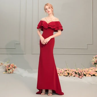 Charmant Rouge Transparentes Robe De Soirée 2019 Trompette Sirène Encolure Dégagée Manches Courtes Perlage Train De Balayage Volants Dos Nu Robe De Ceremonie
