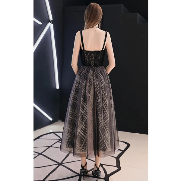 Fine Svart Homecoming Graduation Kjoler 2019 Prinsesse Spaghettistropper Uten Ermer Stripe Korte Buste Ryggløse Formelle Kjoler