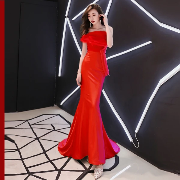 Abordable Argenté Robe De Soirée 2019 Trompette / Sirène Bustier Sans Manches Tribunal Train Volants Dos Nu Robe De Ceremonie