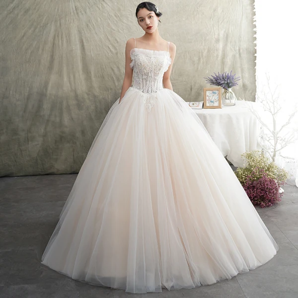 Elegant Champagne Wedding Dresses 2019 A-Line / Princess Spaghetti Straps Sleeveless Backless Appliques Lace Beading Floor-Length / Long Ruffle