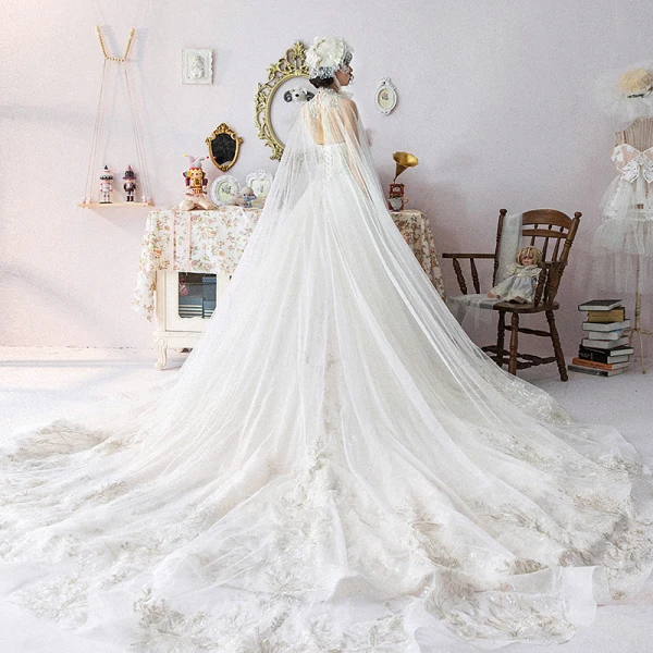 Vintage / Retro Champagne Wedding Dresses With Shawl 2019 Ball Gown Halter Sleeveless Backless Glitter Tulle Beading Cathedral Train Ruffle