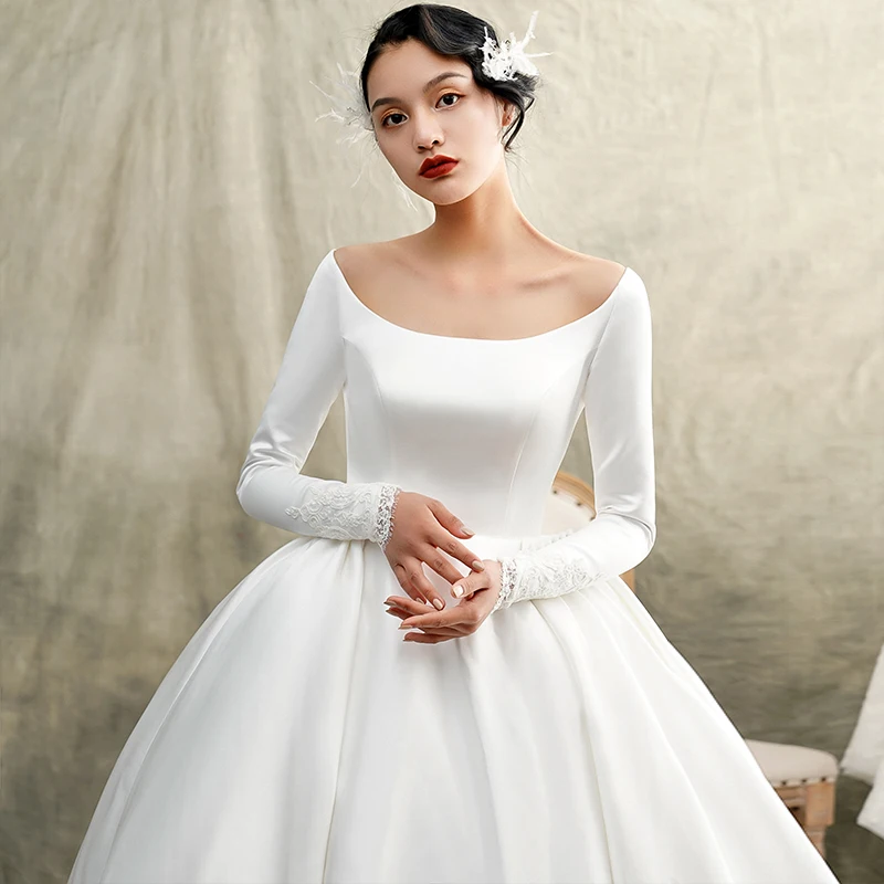 Vintage Retro Ivory Satin Winter Wedding Dresses 2019 Princess Scoop Neck Long Sleeve Vintage Retro Ivory Satin Winter Wedding Dresses 2019 Princess Scoop Neck Long Sleeve