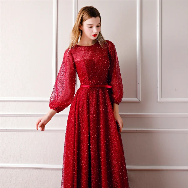 Luxe Bordeaux Robe De Soirée 2019 Princesse Encolure Dégagée Gonflée Manches Longues Fait main Perlage Perle Noeud Ceinture Fendue devant Longue Volants Robe De Ceremonie