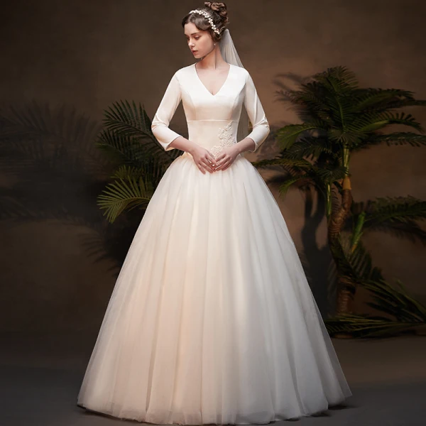 Vintage / Retro Affordable Ivory Winter Wedding Dresses 2019 A-Line / Princess V-Neck 3/4 Sleeve Appliques Lace Floor-Length / Long Ruffle