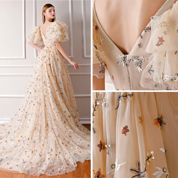 Moderne / Mode Champagne Robe De Soirée 2019 Princesse Encolure Carrée Gonflée Manches Courtes Brodé Métal Ceinture Fendue devant Chapel Train Volants Dos Nu Robe De Ceremonie