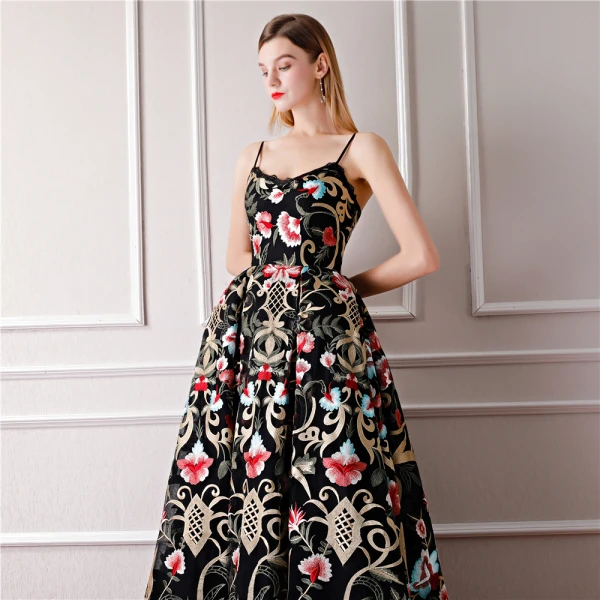 Modern / Fashion Black Prom Dresses 2019 Ball Gown Spaghetti Straps Sleeveless Embroidered Flower Floor-Length / Long Ruffle Backless Formal Dresses