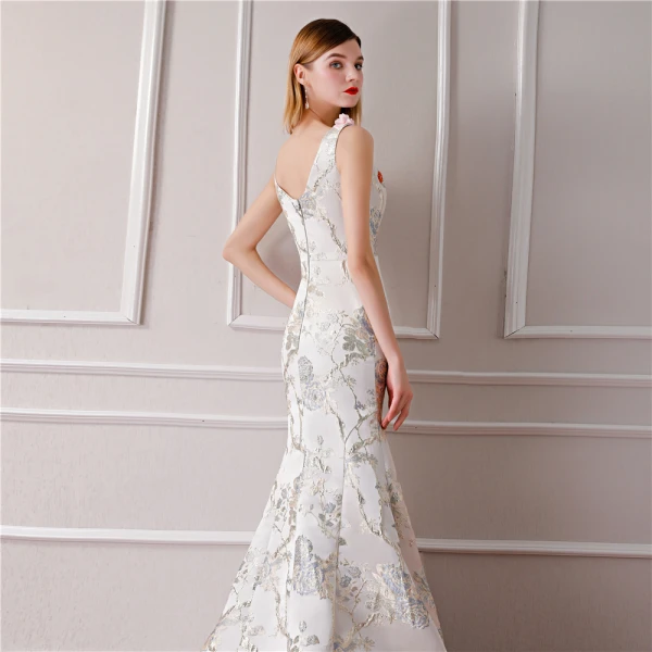 Elegante Ivory / Creme Abendkleider 2019 Meerjungfrau V-Ausschnitt Ärmellos Stickerei Perlenstickerei Sweep / Pinsel Zug Rüschen Rückenfreies Festliche Kleider