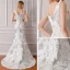 Elegante Ivory / Creme Abendkleider 2019 Meerjungfrau V-Ausschnitt Ärmellos Stickerei Perlenstickerei Sweep / Pinsel Zug Rüschen Rückenfreies Festliche Kleider