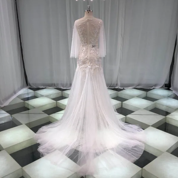 Illusion Sexy See-through Beach Summer Ivory Trumpet / Mermaid Wedding Dresses 2019 Scoop Neck Long Sleeve Appliques Lace Pearl Court Train Ruffle