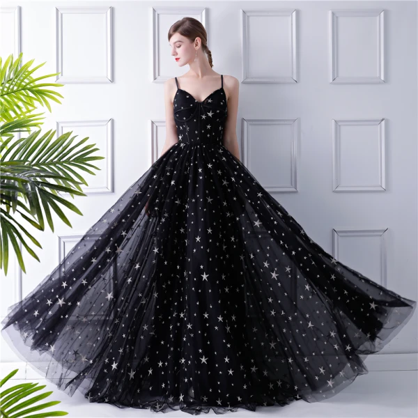 Élégant Noire Robe De Bal 2019 Princesse Bretelles Spaghetti Sans Manches Étoile Brodé Longue Volants Dos Nu Robe De Ceremonie