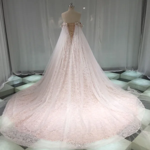 Luksus Champagne Blonder Brudekjoler 2019 Prinsesse Kjæreste Av Skulderen Korte Ermer Ryggløse Beading Cathedral Train Buste