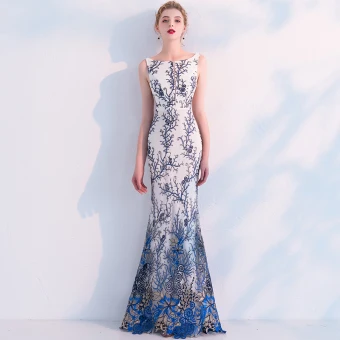 Moderne Mode Ivoire Robe De Soirée 2019 Trompette Sirène Encolure Dégagée Sans Manches Impression Fleur Longue Volants Dos Nu Robe De Ceremonie
