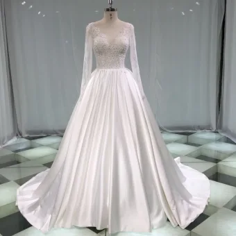 Illusion Ivoire Satin Robe De Mariée 2019 Princesse Col V Profond Manches Longues Dos Nu Perle Perlage Chapel Train Volants