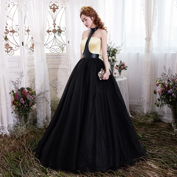 Amazing / Unique Black Gold Prom Dresses 2017 Ball Gown Halter Sleeveless Floor-Length / Long Backless Formal Dresses