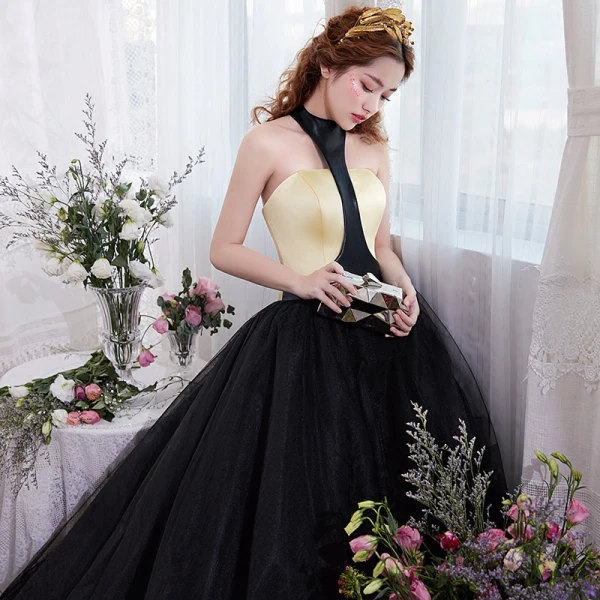 black and gold halter prom dress Simple Black Sleeveless Elegant Long Prom Dress main image 1