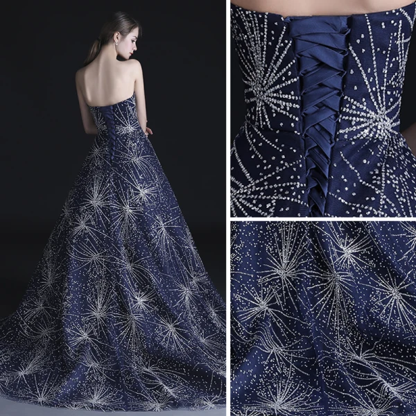 Bling Bling Mørk Marineblå Ballkjoler 2018 Prinsesse Kjæreste Uten Ermer Beading Rhinestone Chapel Train Buste Ryggløse Formelle Kjoler