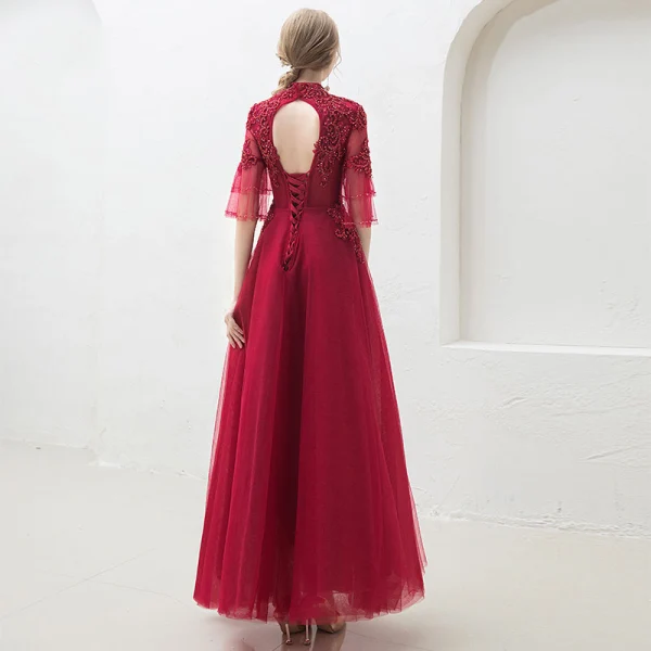 Vintage / Originale Bordeaux Transparentes Robe De Bal 2019 Princesse Col Haut Manches de cloche Appliques En Dentelle Perlage Longue Volants Dos Nu Robe De Ceremonie