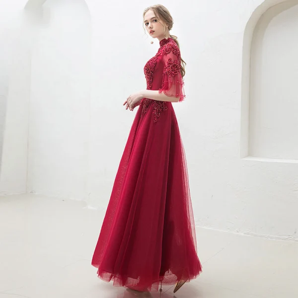 Vintage / Originale Bordeaux Transparentes Robe De Bal 2019 Princesse Col Haut Manches de cloche Appliques En Dentelle Perlage Longue Volants Dos Nu Robe De Ceremonie