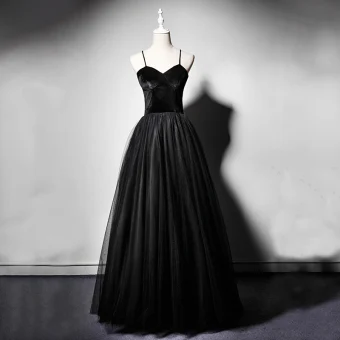 Simple Noire Daim Robe De Bal 2019 Princesse Bretelles Spaghetti Sans Manches Longue Volants Dos Nu Robe De Ceremonie