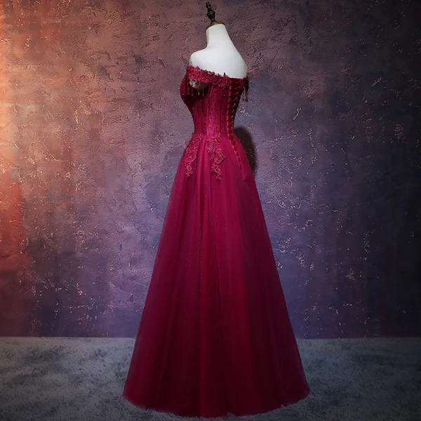 Chic Bordeaux Robe De Soirée 2019 Princesse De l'épaule Manches Courtes Perlage Gland Appliques En Dentelle Longue Volants Dos Nu Robe De Ceremonie