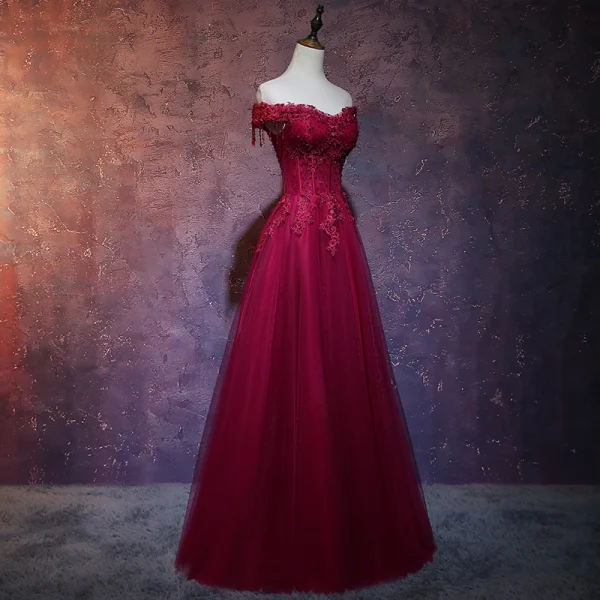 Chic Bordeaux Robe De Soirée 2019 Princesse De l'épaule Manches Courtes Perlage Gland Appliques En Dentelle Longue Volants Dos Nu Robe De Ceremonie