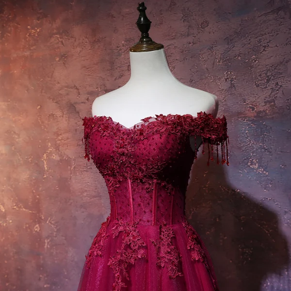 Chic Bordeaux Robe De Soirée 2019 Princesse De l'épaule Manches Courtes Perlage Gland Appliques En Dentelle Longue Volants Dos Nu Robe De Ceremonie