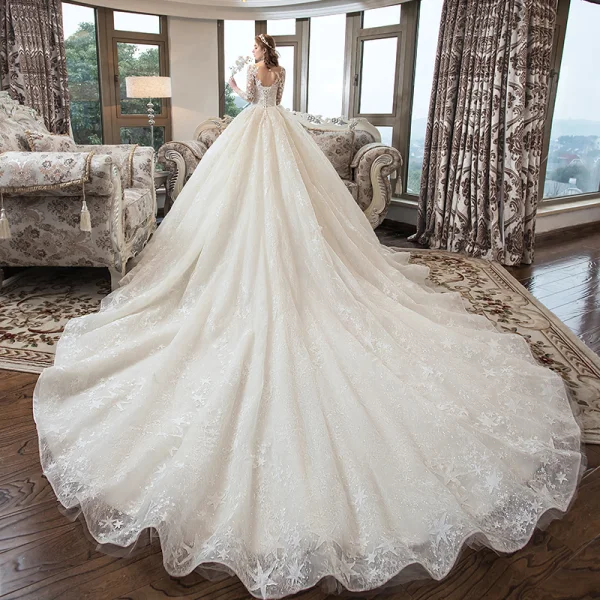 Romantisch Champagner Durchsichtige Brautkleider / Hochzeitskleider 2019 Ballkleid Eckiger Ausschnitt 3/4 Ärmel Rückenfreies Star Applikationen Spitze Kathedrale Schleppe Rüschen