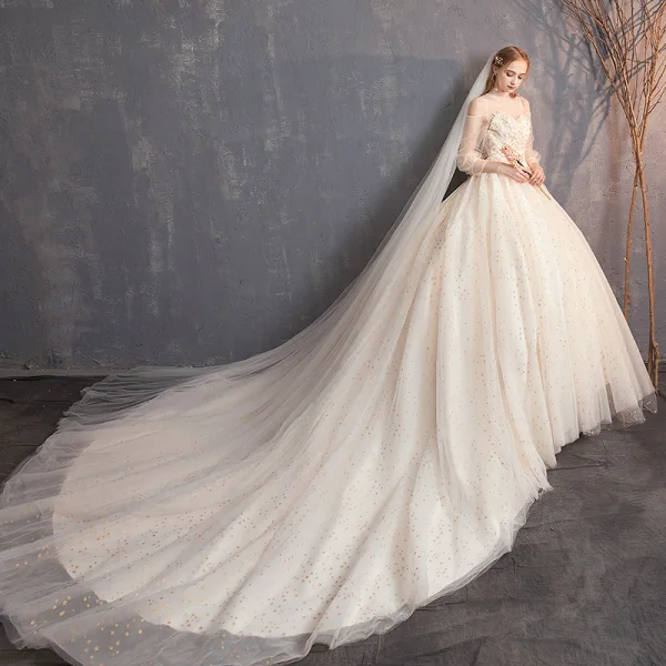Snygga / Fina Champagne Genomskinliga Bröllopsklänningar 2019 Balklänning Hög Hals Pösigt 3/4 ärm Halterneck Glittriga / Glitter Stjärna Cathedral Train Ruffle