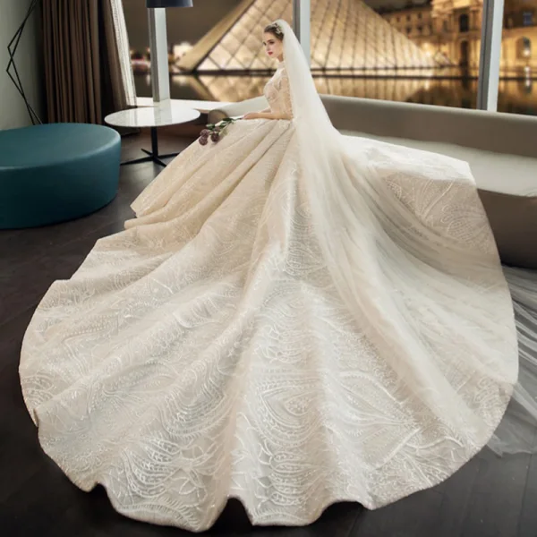 Luxus / Herrlich Champagner Durchsichtige Brautkleider / Hochzeitskleider 2019 Ballkleid Stehkragen 3/4 Ärmel Rückenfreies Pailletten Perlenstickerei Kathedrale Schleppe Rüschen