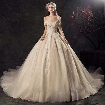 Vintage Retro Champagne Wedding Dresses 2019 Princess Off The Shoulder Short Sleeve Backless Appliques Lace Glitter Tulle Chapel Train Ruffle