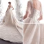 Chic Champagne Transparentes Robe De Mariée 2019 Princesse Encolure Carrée Manches de cloche Dos Nu Perlage Appliques En Dentelle Glitter Tulle Cathedral Train Volants