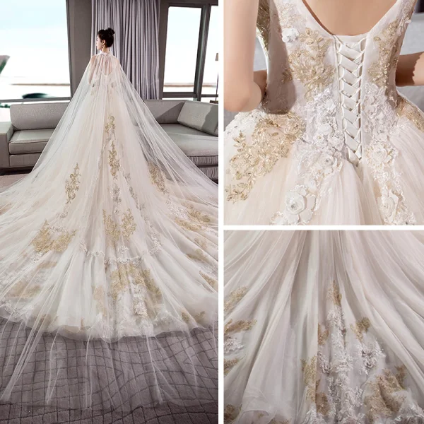 Eleganckie Szampan Suknie Ślubne Z Szalem 2019 Princessa Spaghetti Pasy Bez Rękawów Bez Pleców Aplikacje Z Koronki Perła Frezowanie Trenem Katedra Wzburzyć