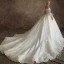 Chic Ivoire Robe De Mariée 2019 Princesse De l'épaule Gonflée 3/4 Manches Appliques En Dentelle Plumes Perle Chapel Train Volants